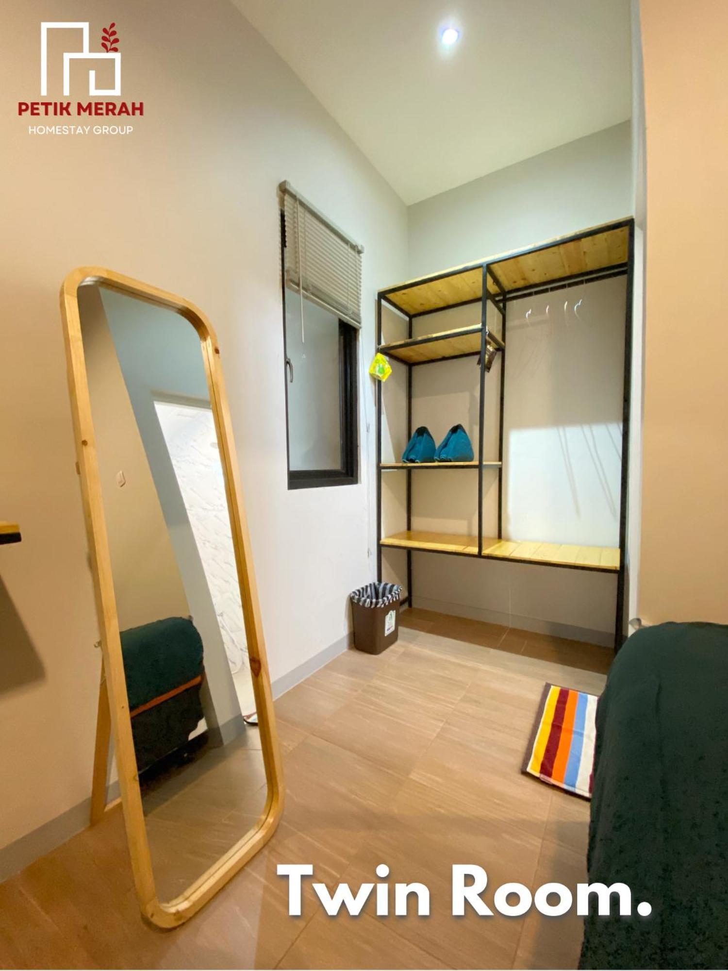Petik Merah Homestay Pakualaman Екстер'єр фото
